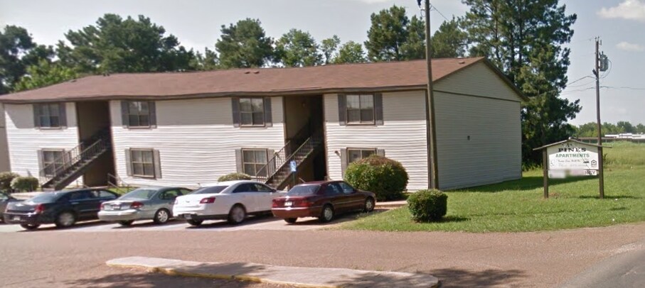 The Pine Apartments in Mansfield, LA - Building Photo