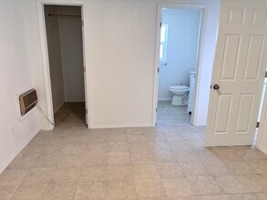 6356 Morongo Rd, Unit 2 in Twentynine Palms, CA - Building Photo - Building Photo