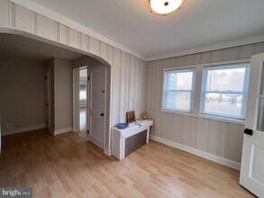 629 White Horse Ave in Hamilton Township, NJ - Building Photo - Building Photo