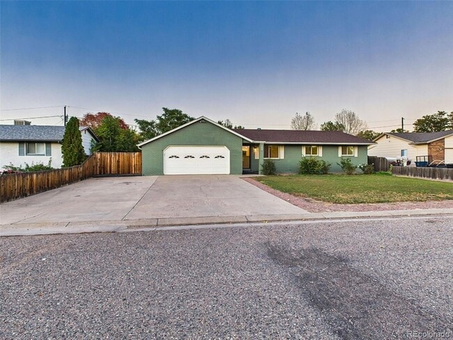 property at 3065 Penmoor Dr