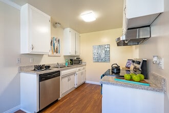 West Park Apartments in West Covina, CA - Building Photo - Interior Photo