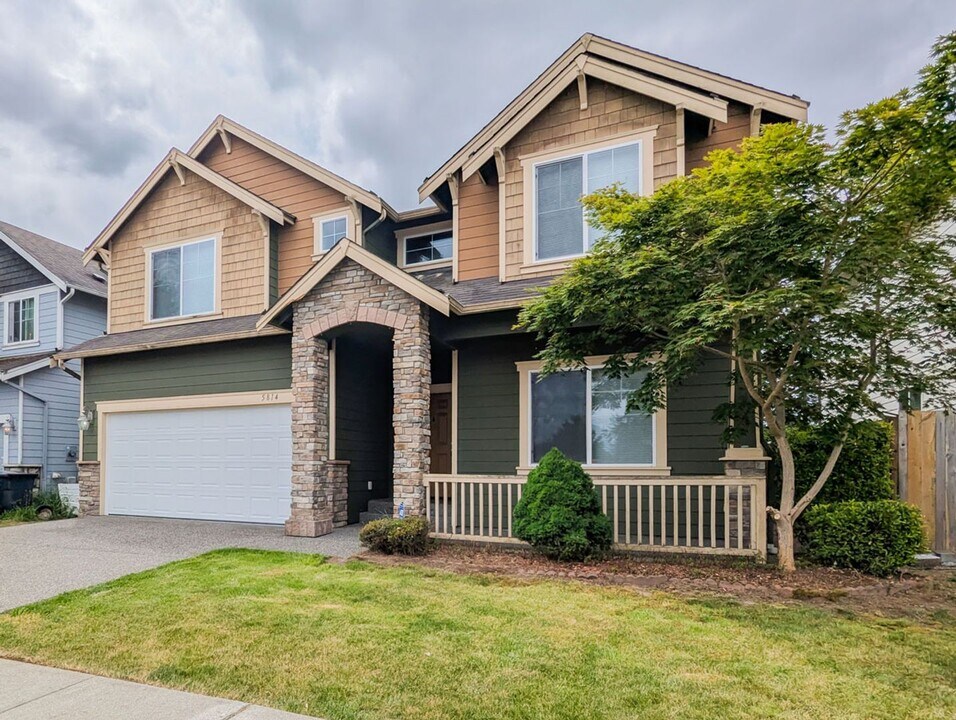 5814 116th St NE in Marysville, WA - Building Photo