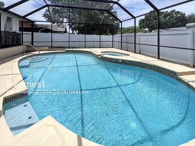 2604 Sablewood Dr in Valrico, FL - Building Photo - Building Photo