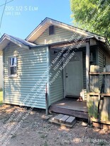 205 1/2 S Elm St in Ponca City, OK - Building Photo