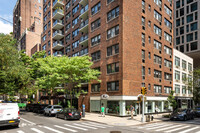 39 Gramercy Park Apartments in New York, NY - Building Photo - Building Photo