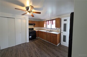 50 Strasbourg Dr in Cheektowaga, NY - Building Photo - Building Photo