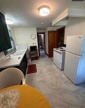 4385 Lancaster Ave in Obetz, OH - Foto de edificio - Building Photo