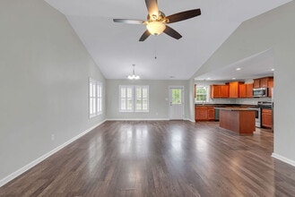 202 Cottage Ln in Richlands, NC - Building Photo - Building Photo