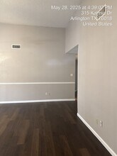 315 Kalmia Dr in Arlington, TX - Building Photo - Building Photo