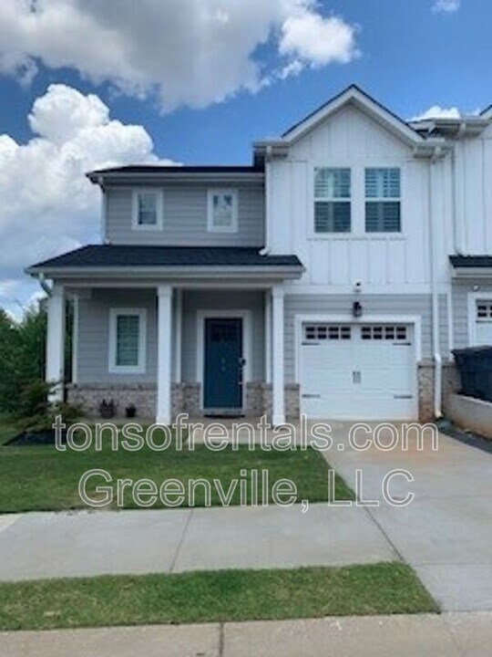 34 Galley Ln in Greenville, SC - Building Photo