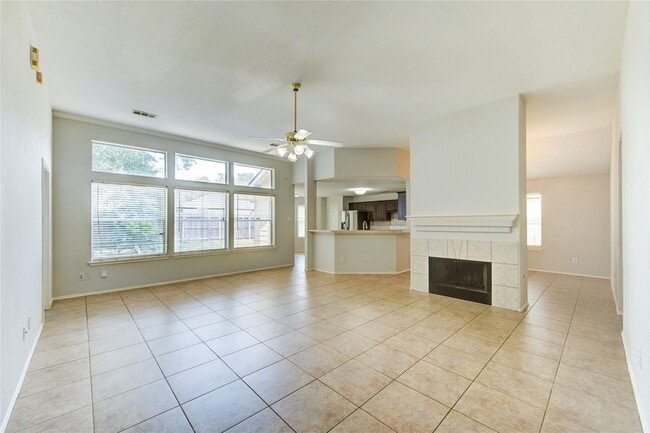 19814 Lindenfield Pl in Katy, TX - Building Photo - Building Photo