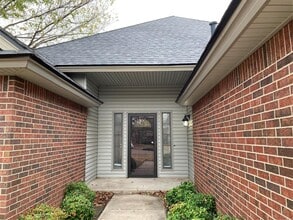 405 Rhoades Ct in Norman, OK - Building Photo - Building Photo