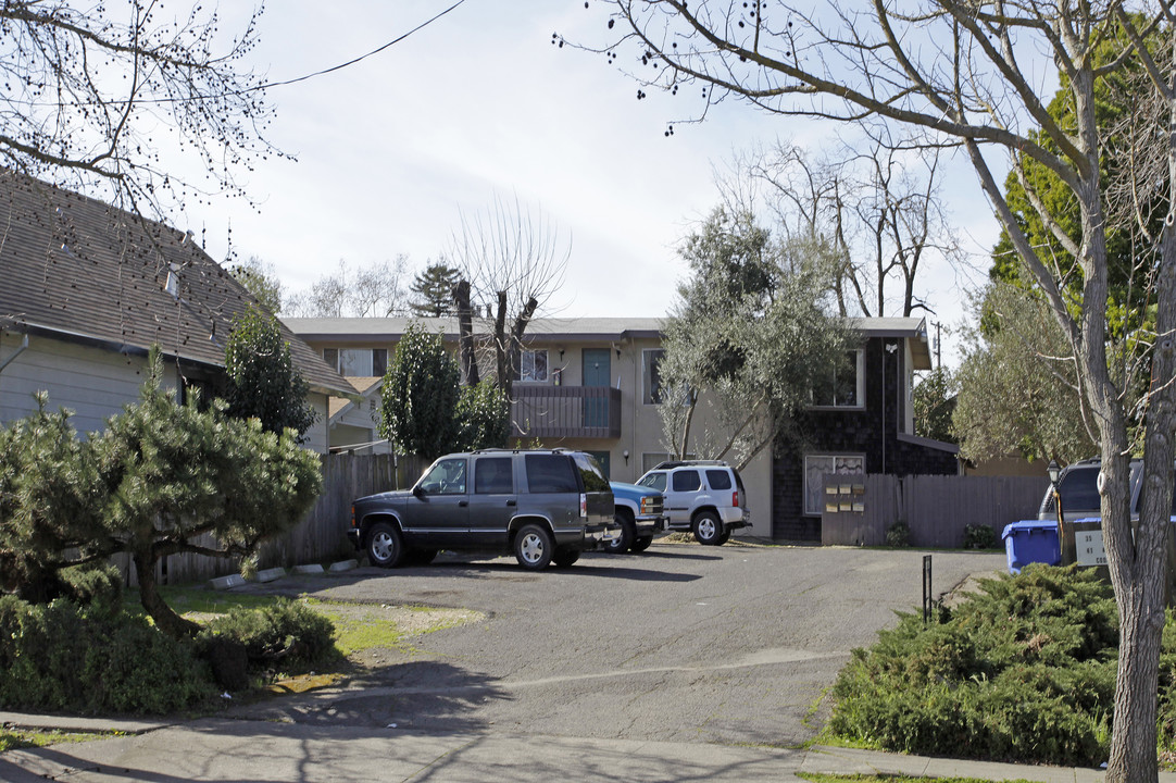 35-45 Coombs St in Napa, CA - Foto de edificio