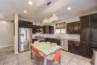 11245 Pismo Dunes Ct in Las Vegas, NV - Building Photo - Building Photo