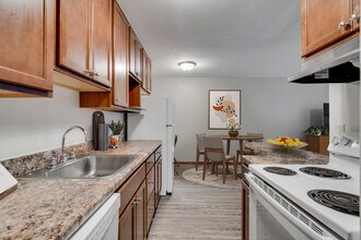 Bryant Manor Apartments in Minneapolis, MN - Building Photo - Building Photo