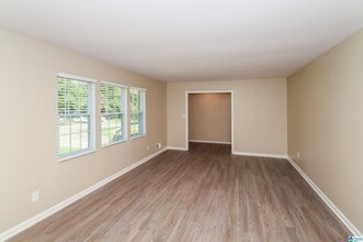 2825 2nd St NW in Center Point, AL - Building Photo - Building Photo