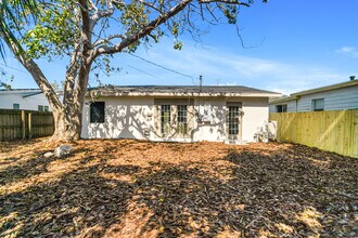 1712 25th Ave N in St. Petersburg, FL - Building Photo - Building Photo