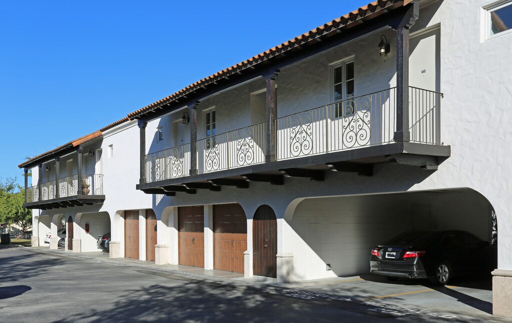 Hannibal Square Apartments in Winter Park, FL