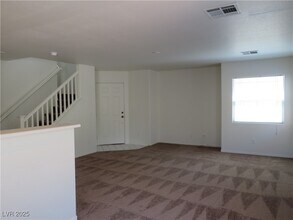 954 Coronado Peak Ave in Las Vegas, NV - Building Photo - Building Photo