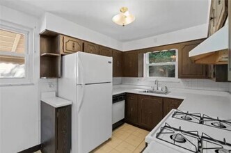 2143 Plainview Ave in Pittsburgh, PA - Building Photo - Building Photo