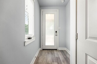 3369 Daphne St in Houston, TX - Building Photo - Building Photo
