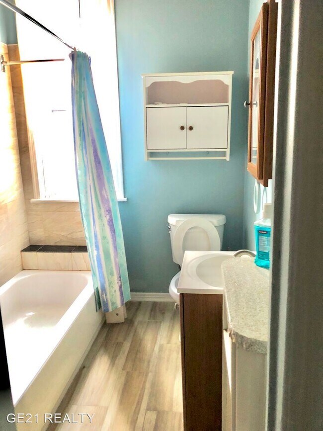 1704 Oregon Ave photo'