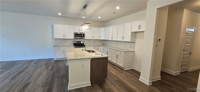 10874 Farmstead Ml Ln in Glen Allen, VA - Building Photo - Building Photo