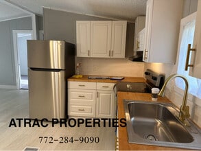 608 NE Diana Terrace in Lake City, FL - Building Photo - Building Photo