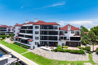 La Peninsula in Naples, FL - Building Photo - Building Photo