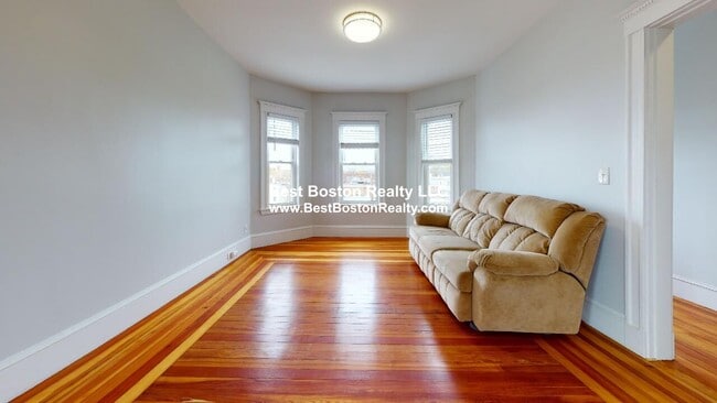 27 A Craigie St, Unit 3 in Somerville, MA - Foto de edificio - Building Photo