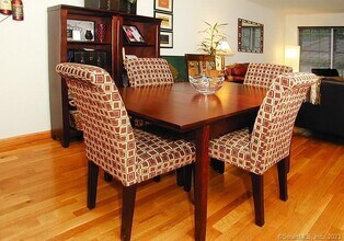 19 Bellevue Ave in Vernon, CT - Building Photo - Building Photo