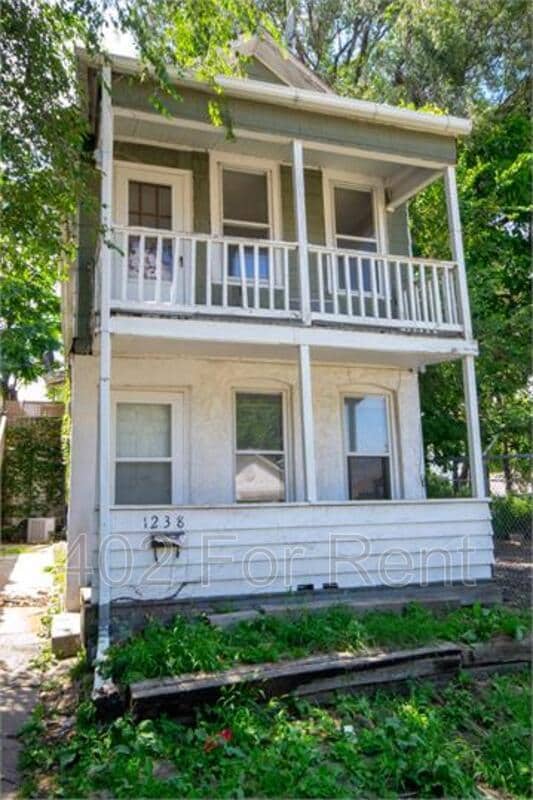 property at 1238 S 15th St