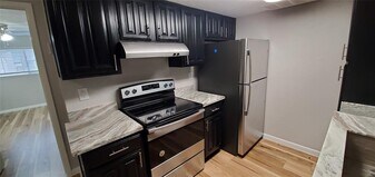 12955 Woodforest Blvd in Houston, TX - Building Photo