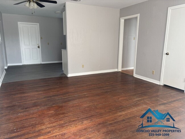 2406 Raney St in San Angelo, TX - Building Photo - Building Photo