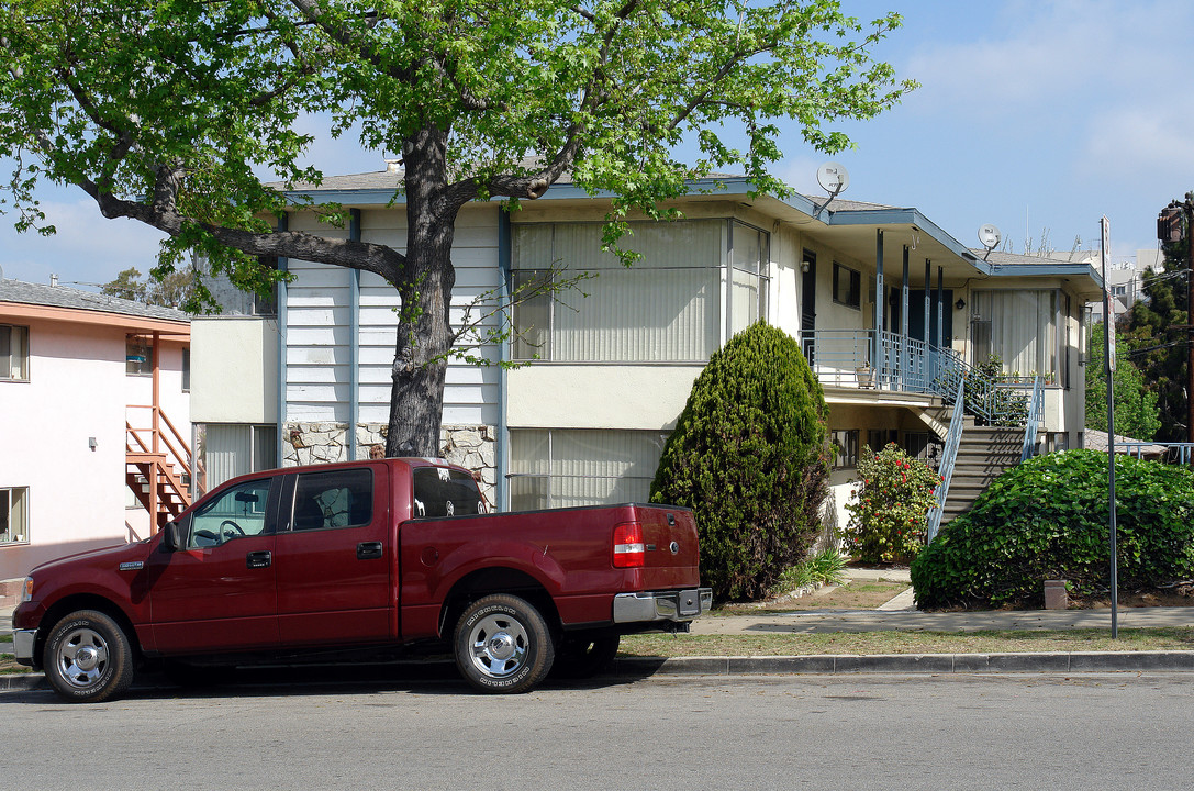 649 E Regent St in Inglewood, CA - Building Photo