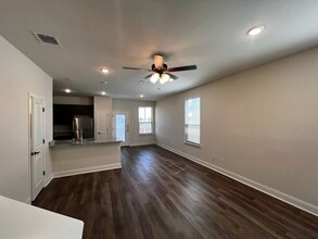 13706 Enzo Gate in San Antonio, TX - Building Photo - Building Photo