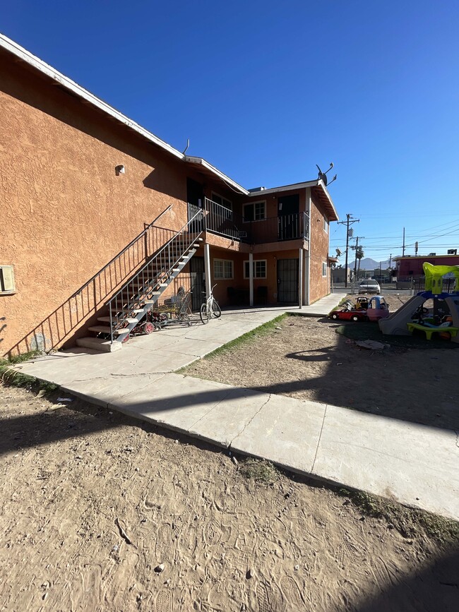 1532 Cobb Ln, Unit 3 in Las Vegas, NV - Building Photo - Building Photo