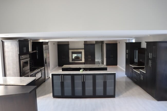 615 W 9 Mile Rd, Unit Ferndale Penthouse