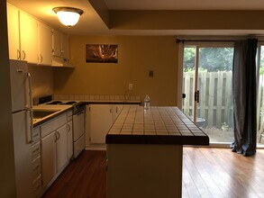 3515 Kenbrooke Ct, Unit 3515 in Kalamazoo, MI - Foto de edificio - Building Photo