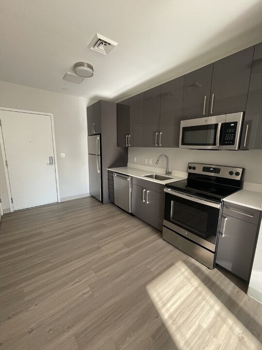 171 Washington St in Boston, MA - Building Photo