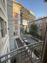 16 Miner St, Unit 306 in Boston, MA - Building Photo - Building Photo