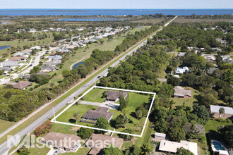 907 E Weatherbee Rd in Fort Pierce, FL - Building Photo - Building Photo