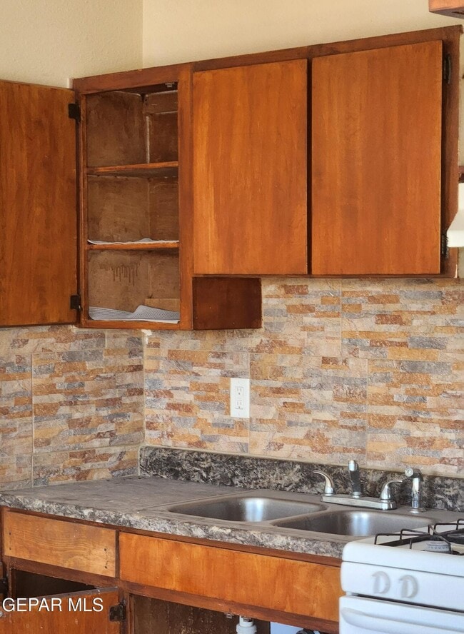 property at 192 Coronado Rd