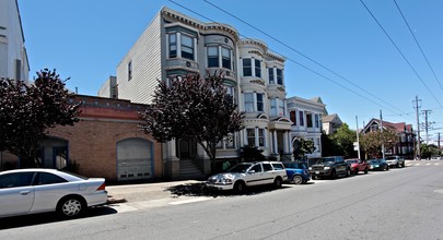 263-267 Frederick St in San Francisco, CA - Building Photo - Building Photo