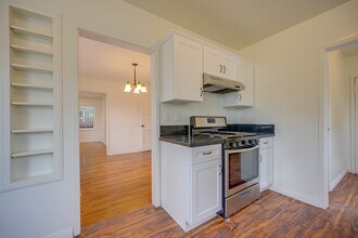 1333 Cochran Ave in Los Angeles, CA - Building Photo - Building Photo