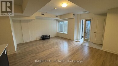 56 Elizabeth St S in Richmond Hill, ON - Building Photo - Building Photo