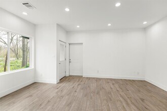 2202 Wavell St in Houston, TX - Building Photo - Building Photo