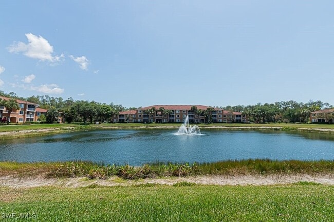 1810 Florida Club Cir, Unit 1204 in Naples, FL - Building Photo - Building Photo