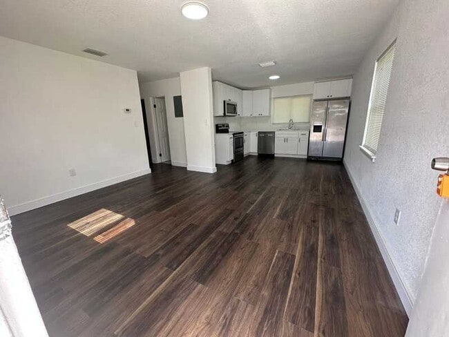 property at 2122 Mara Ct