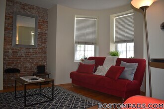 90 St Botolph St, Unit 4 in Boston, MA - Building Photo - Building Photo